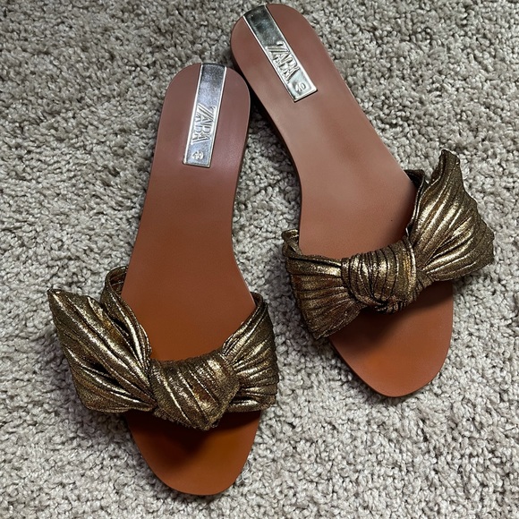 Women’s Zara flat sandals